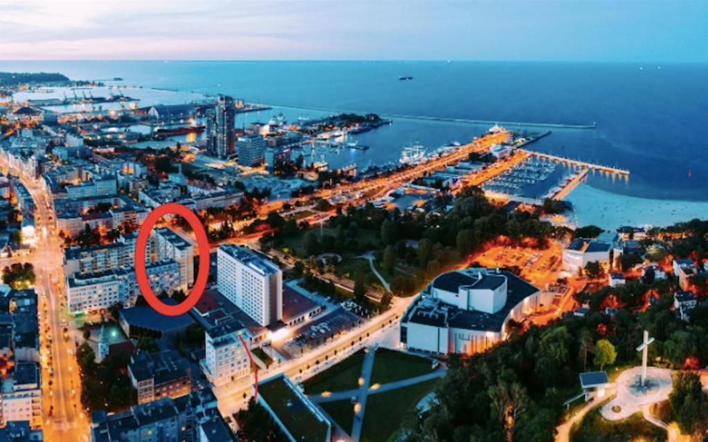 Апартаменты 9Th Floor Skwer Kosciuszki Z Widokiem Na Morze Гдыня Экстерьер фото